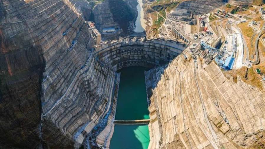الصين تشغل ثاني أكبر سد كهرمائي في العالم