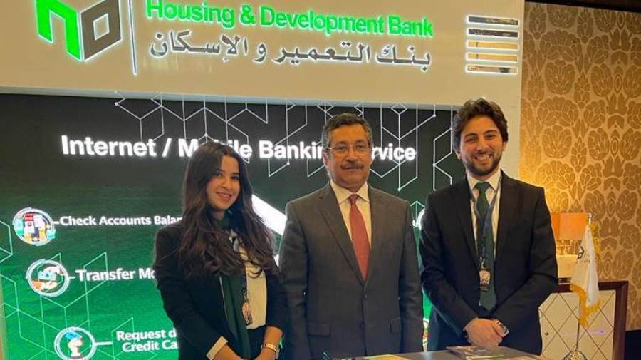 حسن غانم رئيس مجلس الإدارة والعضو المنتدب لبنك التعمير والإس