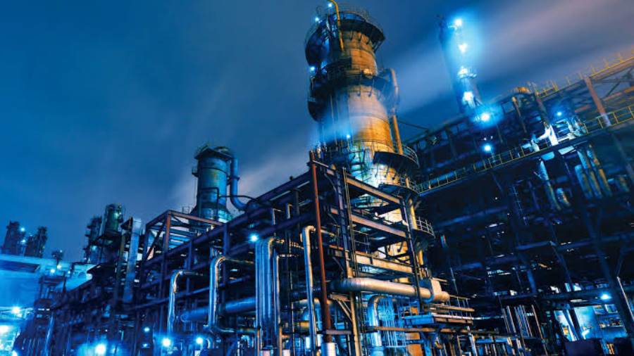 مصنع كيماويات