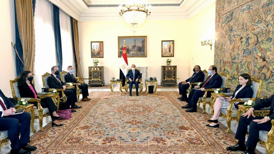 الرئيس السيسي الرئيس السيسي