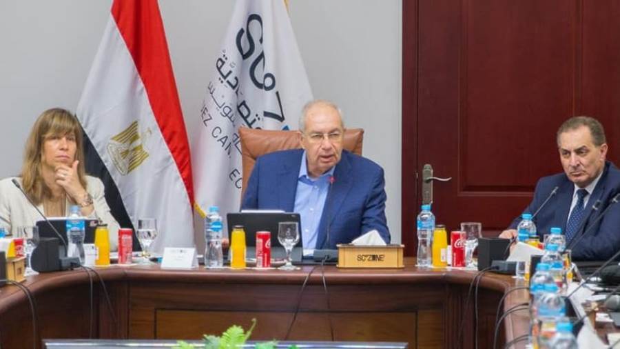 يحيى زكي رئيس المنطقة الاقتصادية لقناة السويس