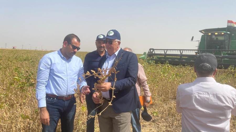 وزير الزراعة يتفقد مشروع مستقبل مصر ويبحث سبل تعزيز التعاون