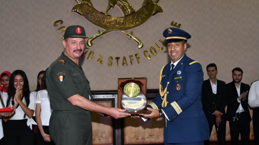 كلية القادة والأركان تحتفل باليوم الوطنى لمصر ودول الدارسين 