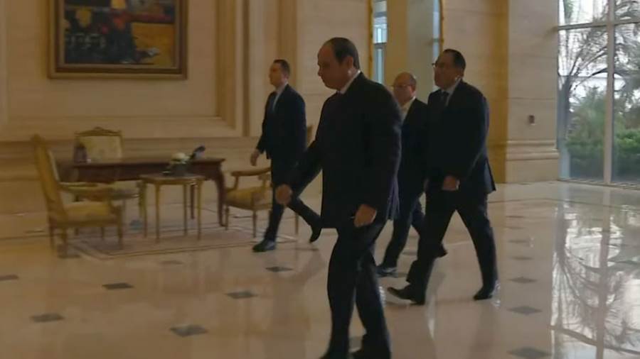 الرئيس السيسى يصل مقر انعقاد المؤتمر الاقتصادى فى العاصمة ال