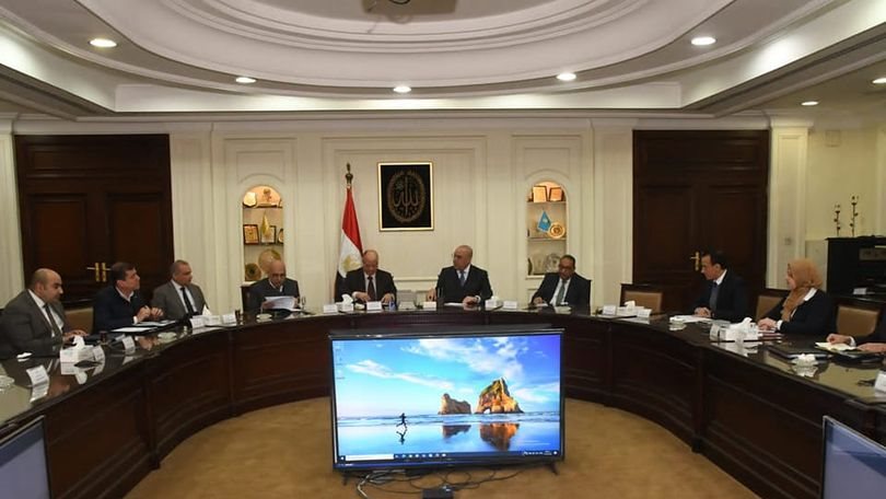 وزير الإسكان وزير الإسكان