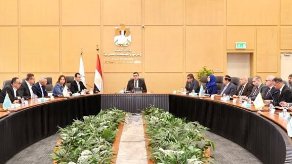 تعزيز المشروعات العقارية الخضراء.. وزير الإسكان يستعرض محفزات الاستراتيجية الوطنية للعمران والبناء الأخضر 