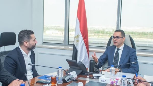 وزير الاستثمار يبحث سبل تعزيز الشراكات مع شركة "LDV" Development