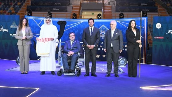 وزير الشباب والرياضة يشهد مراسم تسليم علم بطولة العالم لرفع الأثقال البارالمبي وزير الشباب والرياضة يشهد مراسم تسليم علم بطولة العالم لرفع الأثقال البارالمبي