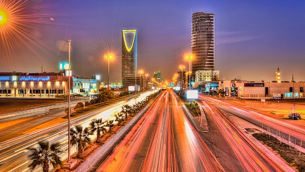 توقيع مذكرة تفاهم لتعزيز الاستثمارات الأجنبية في قطاع البنية التحتية بالسعودية توقيع مذكرة تفاهم لتعزيز الاستثمارات الأجنبية في قطاع البنية التحتية بالسعودية