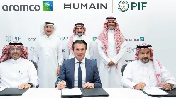 اتفاق جديد يتيح استحواذ أرامكو السعودية على حصة أقلية في شركة "هيوماين"  اتفاق جديد يتيح استحواذ أرامكو السعودية على حصة أقلية في شركة "هيوماين"