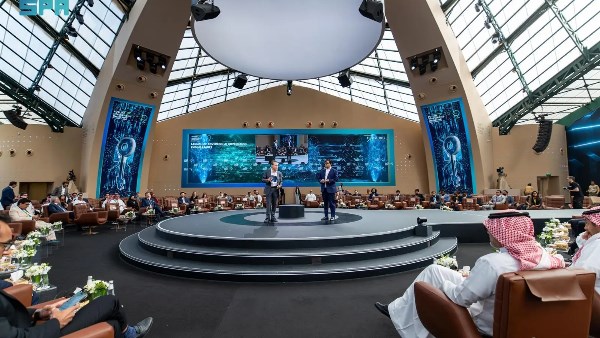 إطلاق منصة "SAGE" لدعم تطوير السياسات الحكومية الذكية إطلاق منصة "SAGE" لدعم تطوير السياسات الحكومية الذكية