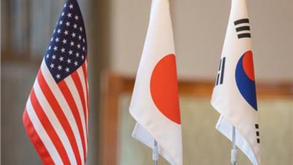 أمريكا واليابان وكوريا تؤكد التزامها بتعزيز الشراكة لدعم الاستقرار والازدهار في منطقة المحيطين أمريكا واليابان وكوريا تؤكد التزامها بتعزيز الشراكة لدعم الاستقرار والازدهار في منطقة المحيطين