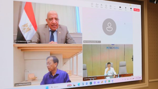 وزير الكهرباء