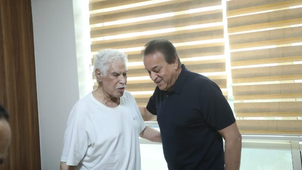 وزير الصحة وحسن شحاتة
