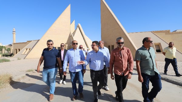 الأمين العام للمجلس الأعلى للآثار الأمين العام للمجلس الأعلى للآثار