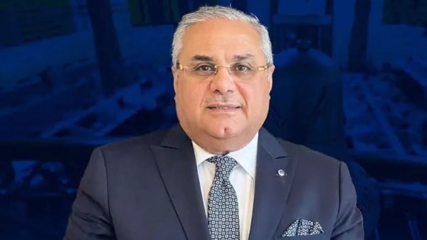 الدكتور هاشم السيد الدكتور هاشم السيد