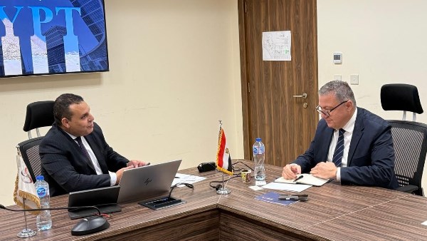 د. عبد العزيز الشريف د. عبد العزيز الشريف