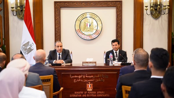 وزيرا الشباب والخارجية وزيرا الشباب والخارجية