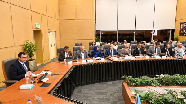 وزير الإسكان وزير الإسكان