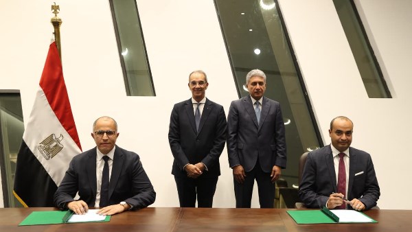 وزير السياحة وزير السياحة