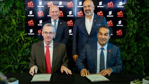 إريكسون وإي آند مصر 