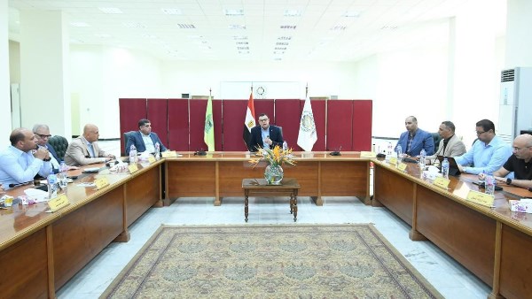 وزير الإسكان وزير الإسكان