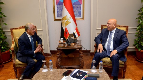 وزير الصناعة وزير الصناعة