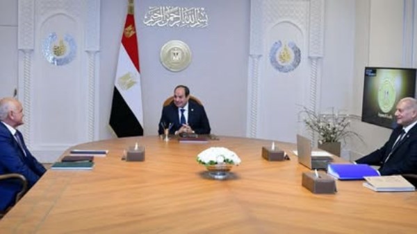 الرئيس عبد الفتاح السيسي الرئيس عبد الفتاح السيسي