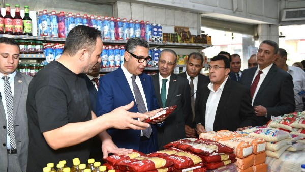 وزير التموين وزير التموين