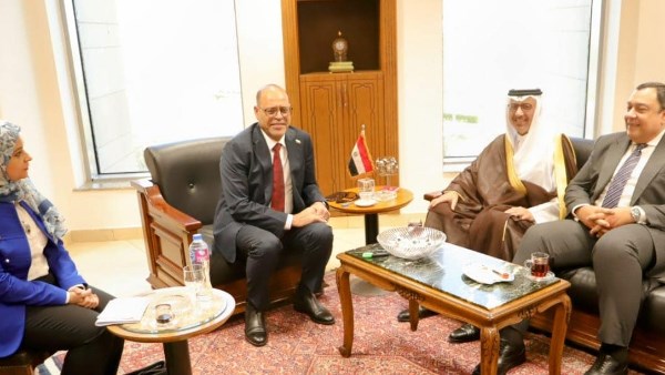 وزير العمل وزير العمل