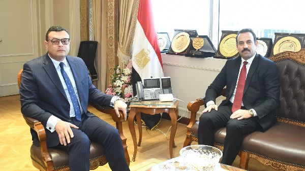 وزير الإسكان وزير الإسكان