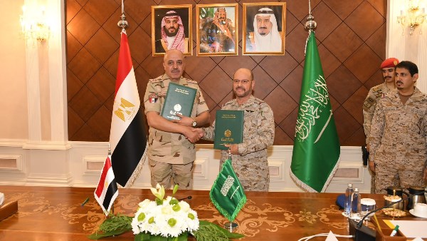 الفريق أحمد خليفة الفريق أحمد خليفة