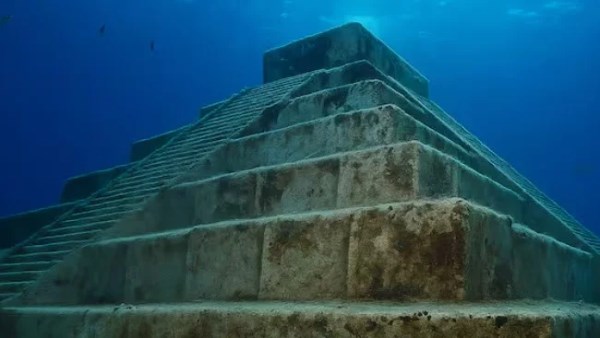 هرم يوناجوني