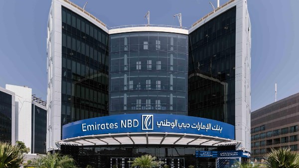 ك الإمارات دبي الوطني