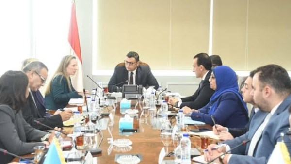 • وزير الإسكان يجتمع مع بعثة البنك الدولي لبحث التعاون المستقبلي في مجالات الإدارة المتكاملة للأراضي والمدن الذكية والمباني الخضراء
