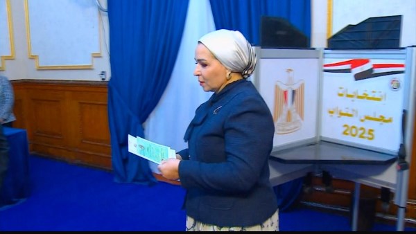 السيدة انتصار السيسى