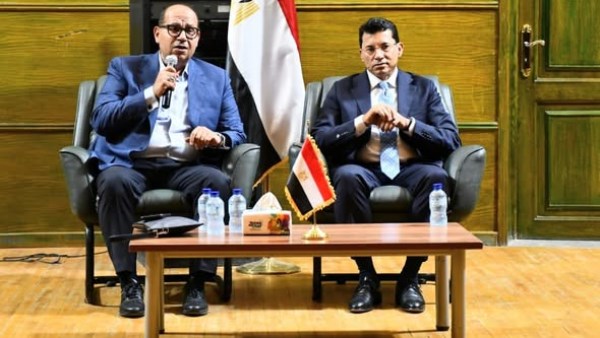 مناقشة خطط الدعم المستقبلية لتطوير رياضة المصارعة ودعم اللاعبين استعداداً للبطولات