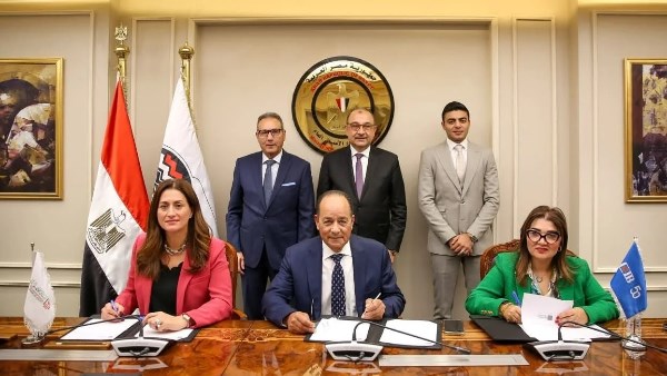 بنكا الأهلي المصري والتجاري الدولي يوقعان تمويلاً مشتركاً لمشروع "بيوردايف" لإنتاج المواد الكيماوية 