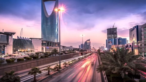 2000 خبير وقائد.. السعودية تستضيف قمة "كوموشن العالمية 2025" 