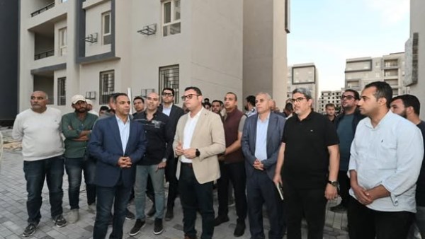 العلمين الجديدة.. وزير الإسكان يتفقد مشروع "سكن لكل المصريين" و"كوبري C3" والمدينة التراثية