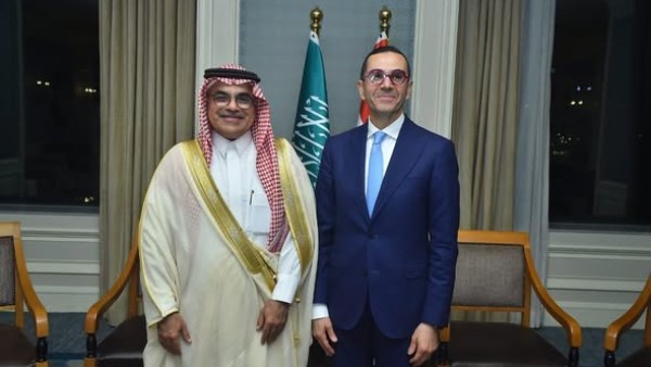 مصر والسعودية تؤكدان سعيهما لتعزيز التعاون المشترك فيما يتعلق بسلاسل الإمداد 