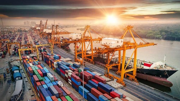 معالجة 739 طلب إعفاء جمركي لدعم تنافسية القطاع الصناعي السعودي