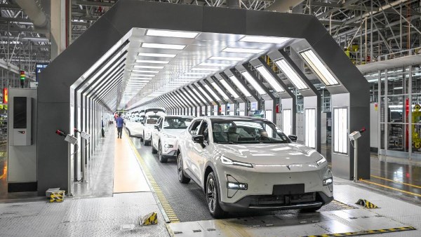 بالأرقام.. الصين تسجّل نموًا كبيرًا في إنتاج ومبيعات سيارات الطاقة الجديدة