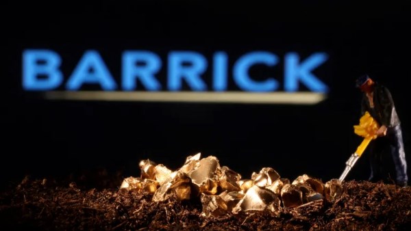 باريك الكندية لتعدين الذهب تدرس الانقسام وبيع أصول إفريقيا وآسيا لتعزيز القيمة