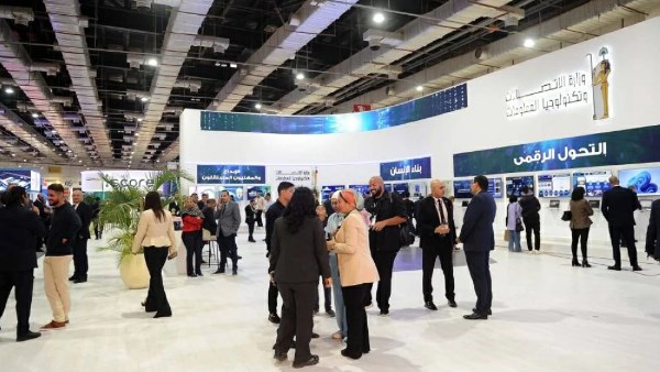 مصر تجذب 15 علامة لتصنيع الهواتف باستثمارات 200 مليون دولار 