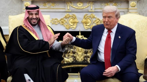 بينها استثمارات قياسية وتعاون دفاعي.. أبرز ما جاء في قمة ترامب وولي العهد السعودي