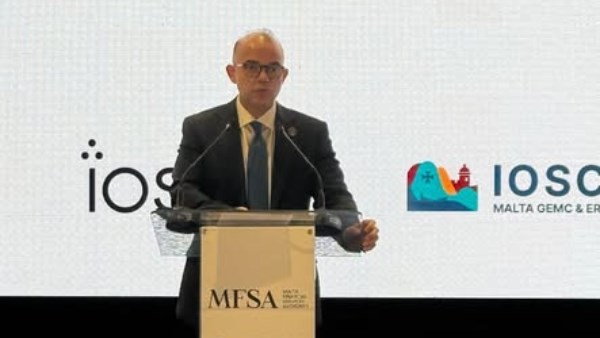 رئيس هيئة الرقابة المالية يستعرض قرار السماح بتأسيس شركات الاستحواذ ذات الغرض الخاص (SPAC)