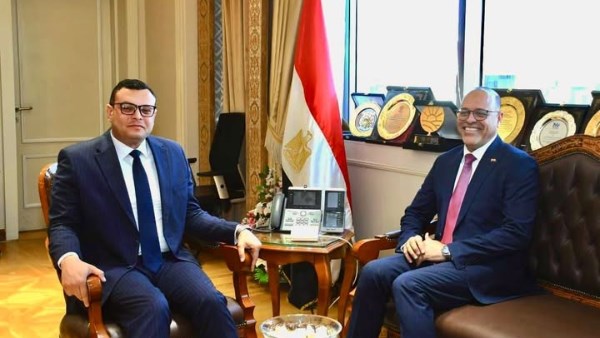 وزيرا الإسكان والعمل يبحثان تنسيق الجهود المشتركة لدعم العمالة والتدريب المهني