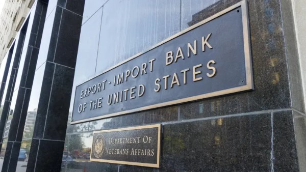 بنك التصدير والاستيراد الأمريكي يخطط لاستثمار 100 مليار دولار في المعادن والطاقة الاستراتيجية