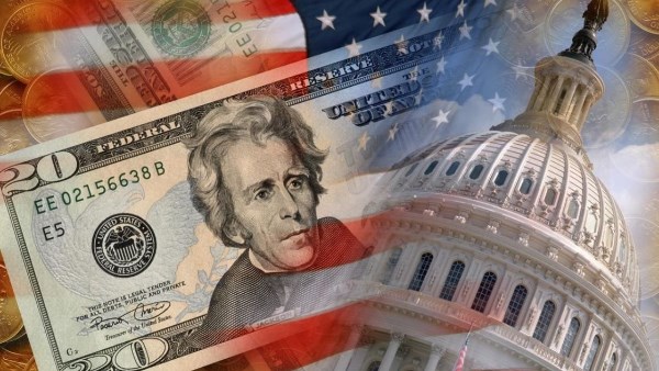 أمريكا تسجل عجزًا في الميزانية 284 مليار دولار مع ارتفاع الإيرادات الجمركية